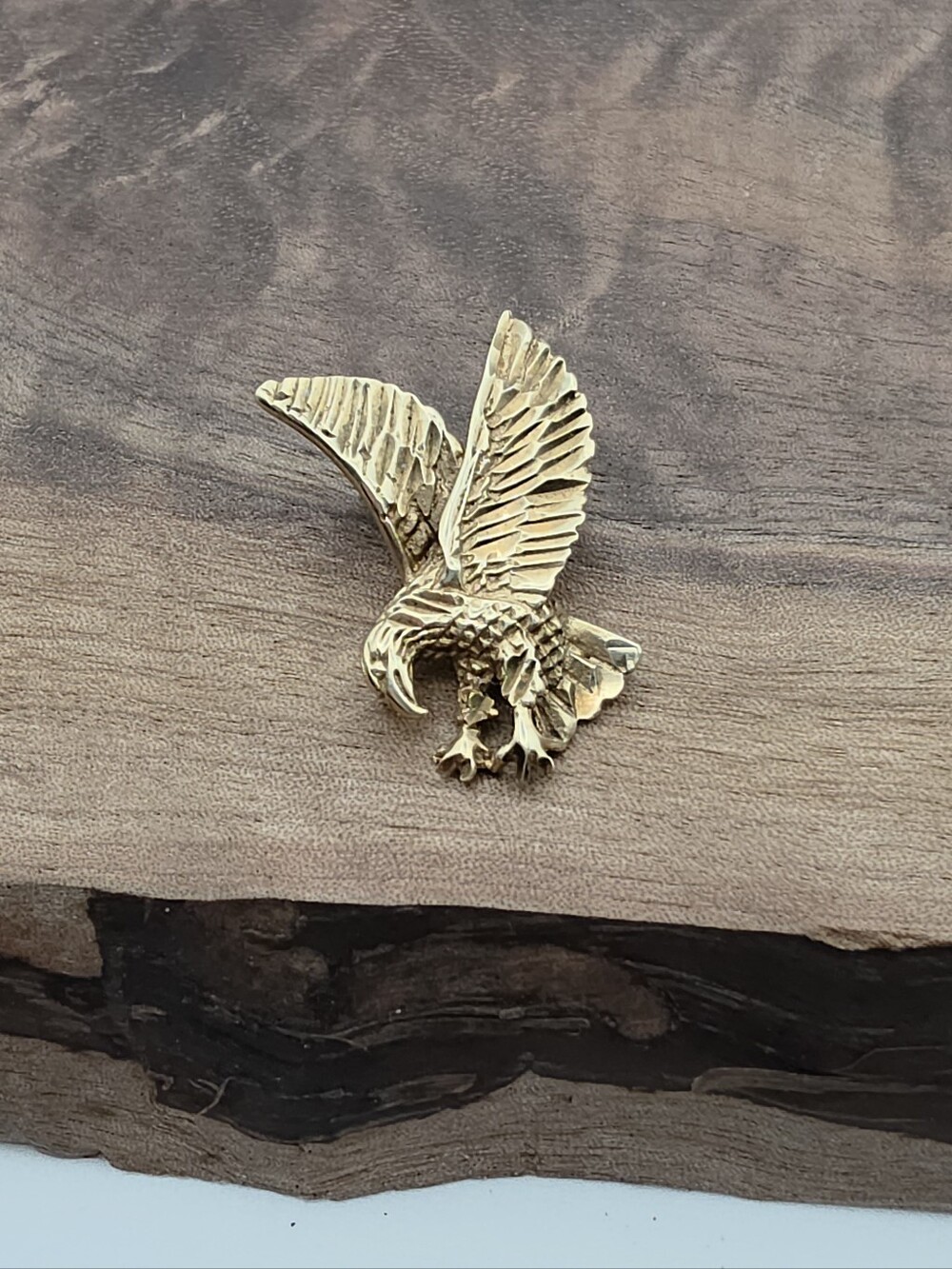 Vtg 80s 10k Diamond Etched Gold American Bald Eagle Pendant by Michael Anthony